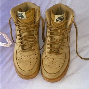 Air force 1 Wheat Size 8